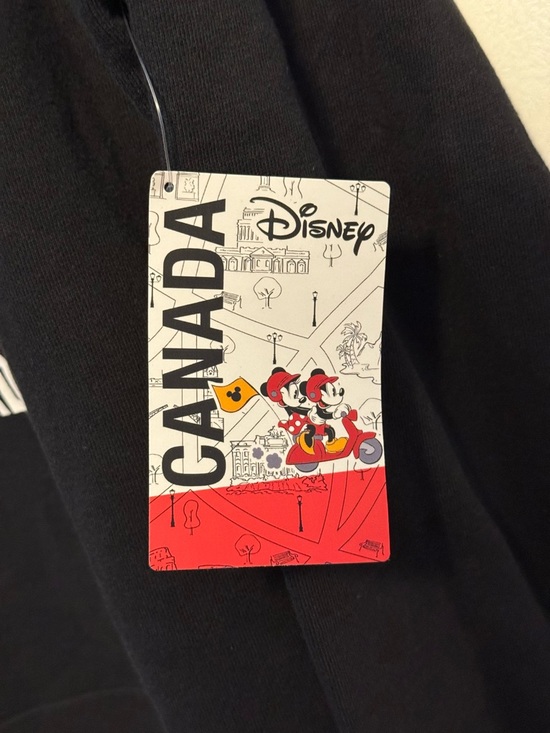 Disney Canada Collection Crochet Mickey Mouse Sweatshirt - Picture 4 of 9